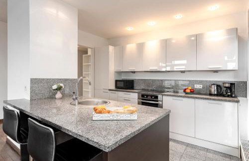 Apartament przy Arkadia 2 Sypialnie Balkon Widok 8 Pietro Metro Gdanska Garaz - Foto 6