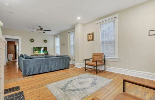 Housepitality - Harrison Mansion - Great Location - Photo 10