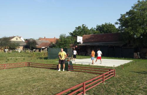 Seoski Turiziam Larva - Photo 43