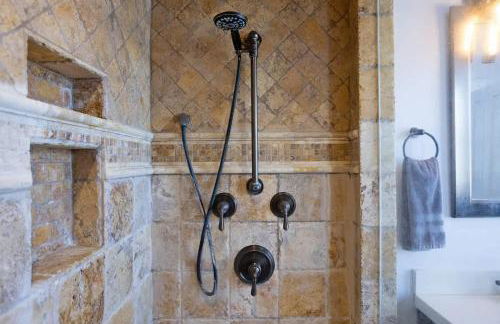 Lovely Victorian Beauty in Heart of Downtown - Foto 38