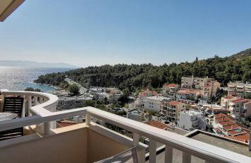 Iris Deluxe Suites 1 - Photo 29