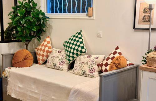 Exquisite tiny house with garden and air con - between Paris-Disneyland - 3mins from train station - Foto 28