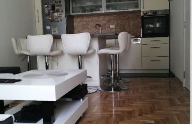 Lovely 2-bed Apartment in Novi Sad - Photo 15