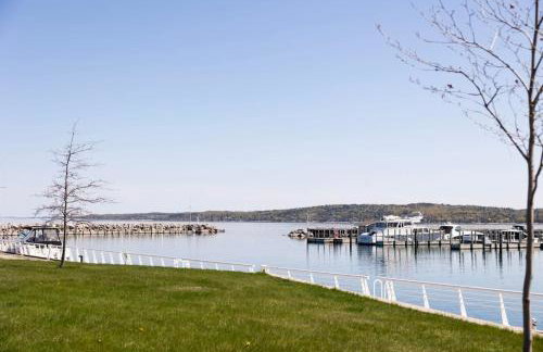 Top of The Peak: Downtown Gem! Steps to Beach - Foto 47