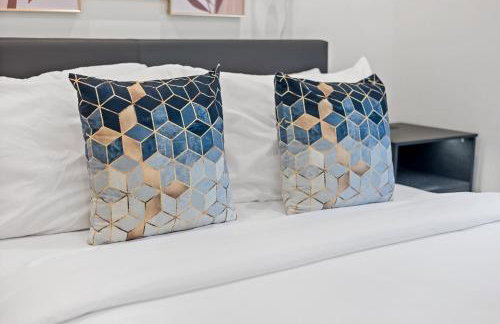 Charming Escape with Hot Tub & Fire Pit Winter Haven! - Foto 10