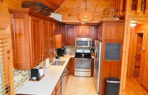 Above Expectations-New Exterior-Sleeps 8-Hot Tub-Games Galore-Nature - Foto 53