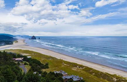 Cozy Cannon Beach Home Near Haystack Rock Downtown Steps from the Sea by AvantStay - Foto 27