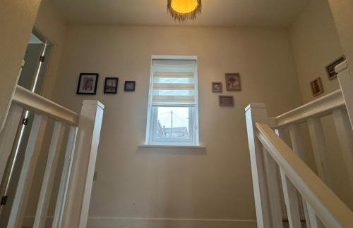 Peaceful modern home with garden and parking - Foto 2