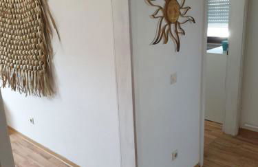 Studio 11 - Photo 23