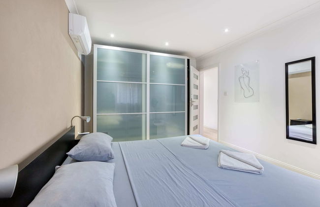 Seafront Apartment - Foto 9