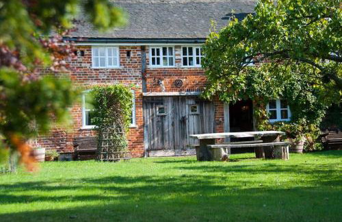 Orchard Cottage cosy rustic comfort just across the fields to a great Pub - Foto 9