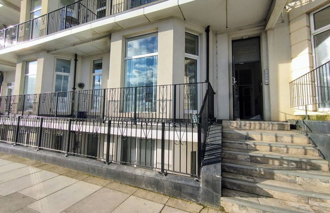 Golden Tides Seaside Retreat in Saint Leonards - Photo 20