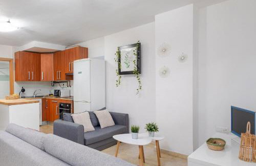 Quiet 1BR Terrace Apartment Near Centro & Beach - Foto 9