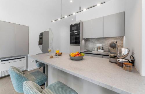 Adam and Cupid - Foto 33