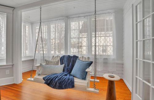 West Hartford Center- Charming New England Apt - Foto 1