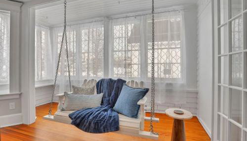 West Hartford Center- Charming New England Apt - Foto 1