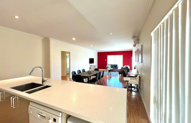 3BR 2 BTH No Stairs Aircon Big Athelstone Home - Foto 34