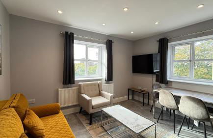 Modern 2 Bed Apartment Includes Free Parking - Foto 9