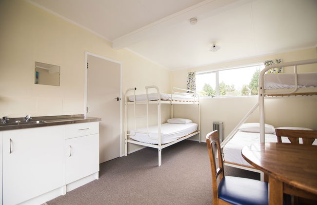 Stratford Motel & Holiday Park - Foto 12