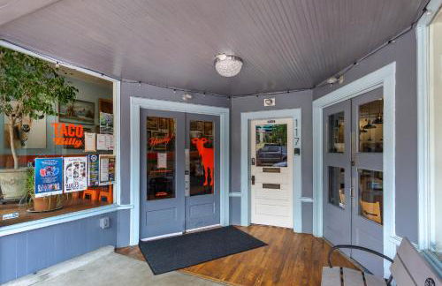 Cherry Street Loft (A) Pet-Friendly & In the Heart of Downtown Black Mtn! - Foto 13