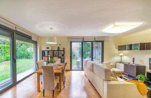 Gran chalet con amplio jardín próximo a Pamplona - Foto 13