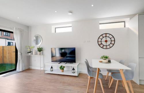 Luxury 5 Bedroom, 4 Bathroom Home in Purley - Foto 25