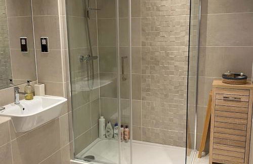 1 Bedroom Flat Near Balham Underground And National Rail Station - Photo 21