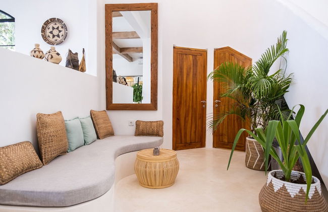 NEW ! Stunning 4BR Jungle View Villa in Lovina - Foto 2