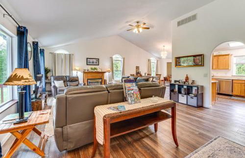 Palmer Escape with Mtn Views Fishing and Hiking! - Foto 6