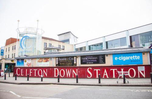 Stag & Hen Retreat - Walk to Nightlife - Sleeps 16 - Foto 48