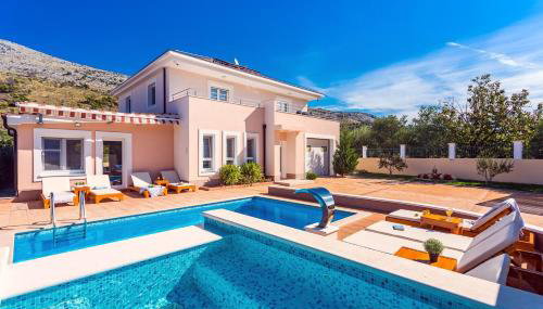 VILLA MILLA with private pool, jacuzzi, sauna, gym, max. 8 person - Foto 2