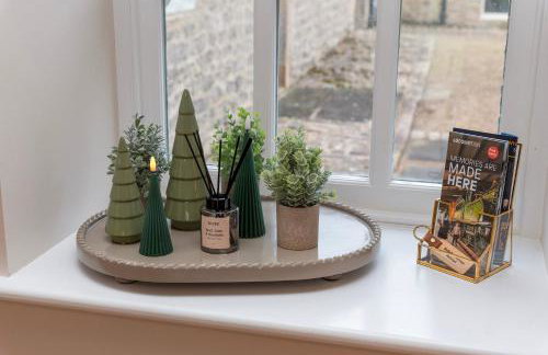 Luxury Barn - Hot Tub, Views, Stunning Location! - Pass the Keys - Photo 33