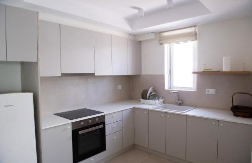 La Mer Bleue Beachfront Boutique Apartments - Photo 24