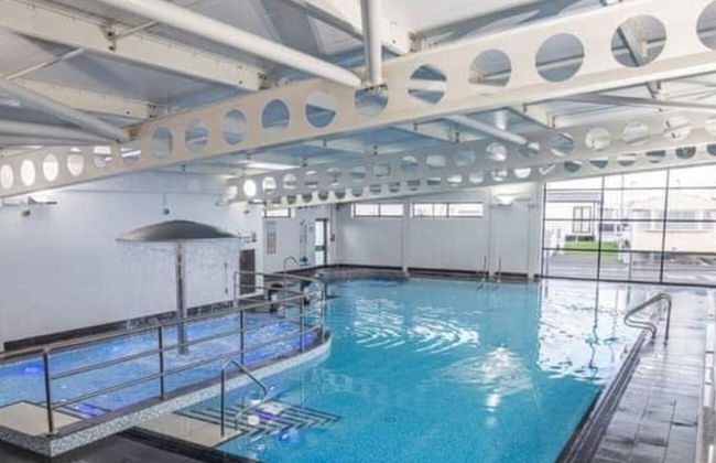 Lovely 3-bed Caravan in Towyn - Foto 7