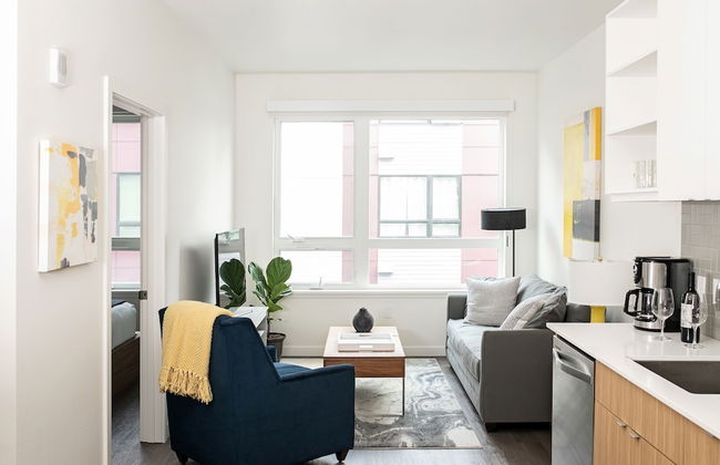 Domicile Suites at Marina SLU - Photo 29