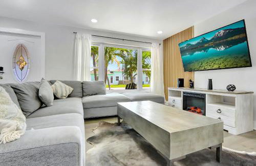 Fort Lauderdale Tropical Oasis Pool Retreat - Photo 11