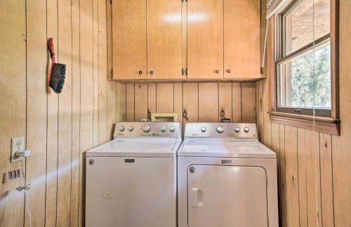 Waterfront Retreat, Near Fishing and Boating! - Foto 28