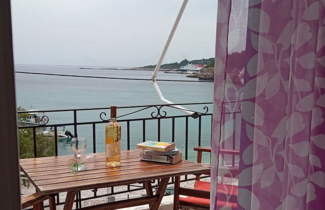 Alonnisos Beachfront Getaway - Cozy Summer Gem - Foto 11