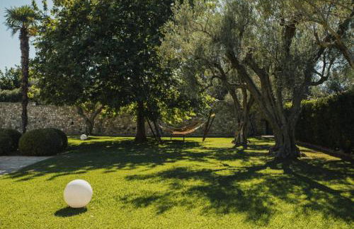 PanThea Stone Villa - Photo 45