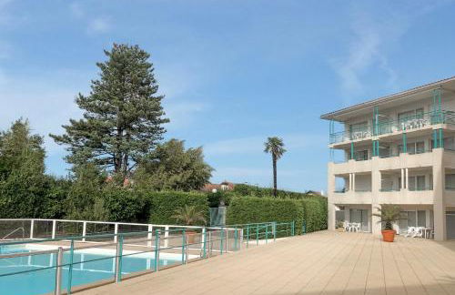 Studio au calme avec piscine, face golf, parking gratuit, tout à pied à 10mn centre ville - Foto 12