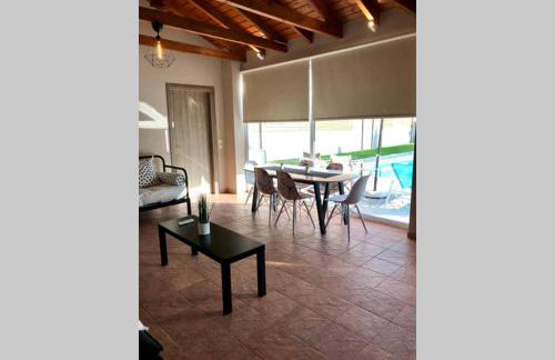 Sunlit Pool House - Foto 15