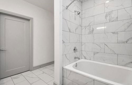 Haus of Blues-HighRise-NRG Stadium-Med Center- Private Parking - Foto 22