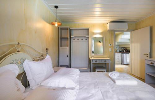 Wild Lavender Mountain Resort - Photo 58