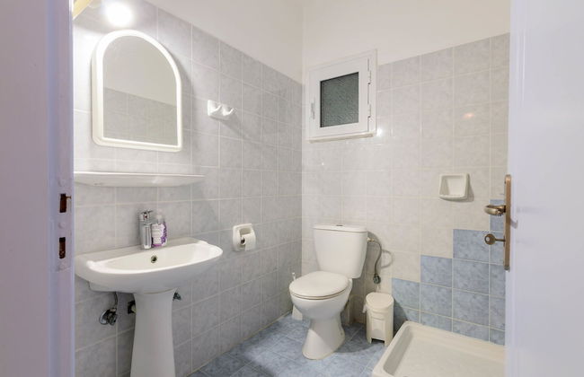 Regina Apartments - Photo 35