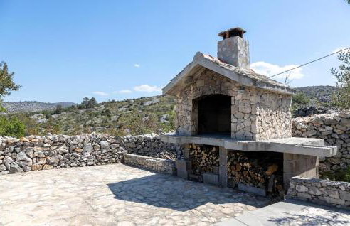 1 Bedroom Lovely Home In Bobovisca - Foto 11