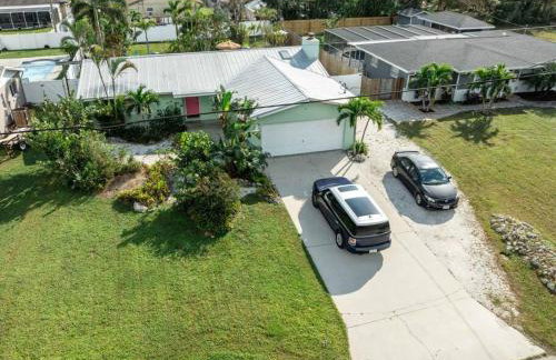 Grotto Pool House, 3 bed, 2 bath, IMG 3 miles, AMI - Foto 60