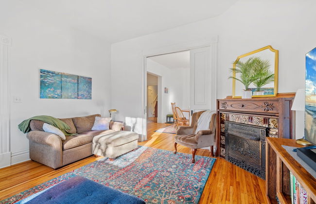 Maple Manor - Photo 16