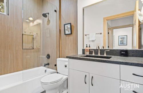 SoCo 1BR/1BA King Suite + Sunroom Porch, Near Zilker Park by Austin Vacay - Foto 29