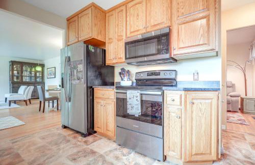 8 Mi to Lake Bowdoin Pet-Friendly Family Home! - Photo 2