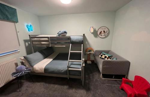 WATERSIDE 3 BED COTTAGE, HOT TUB, SAUNA, PVT BEACH - Foto 38